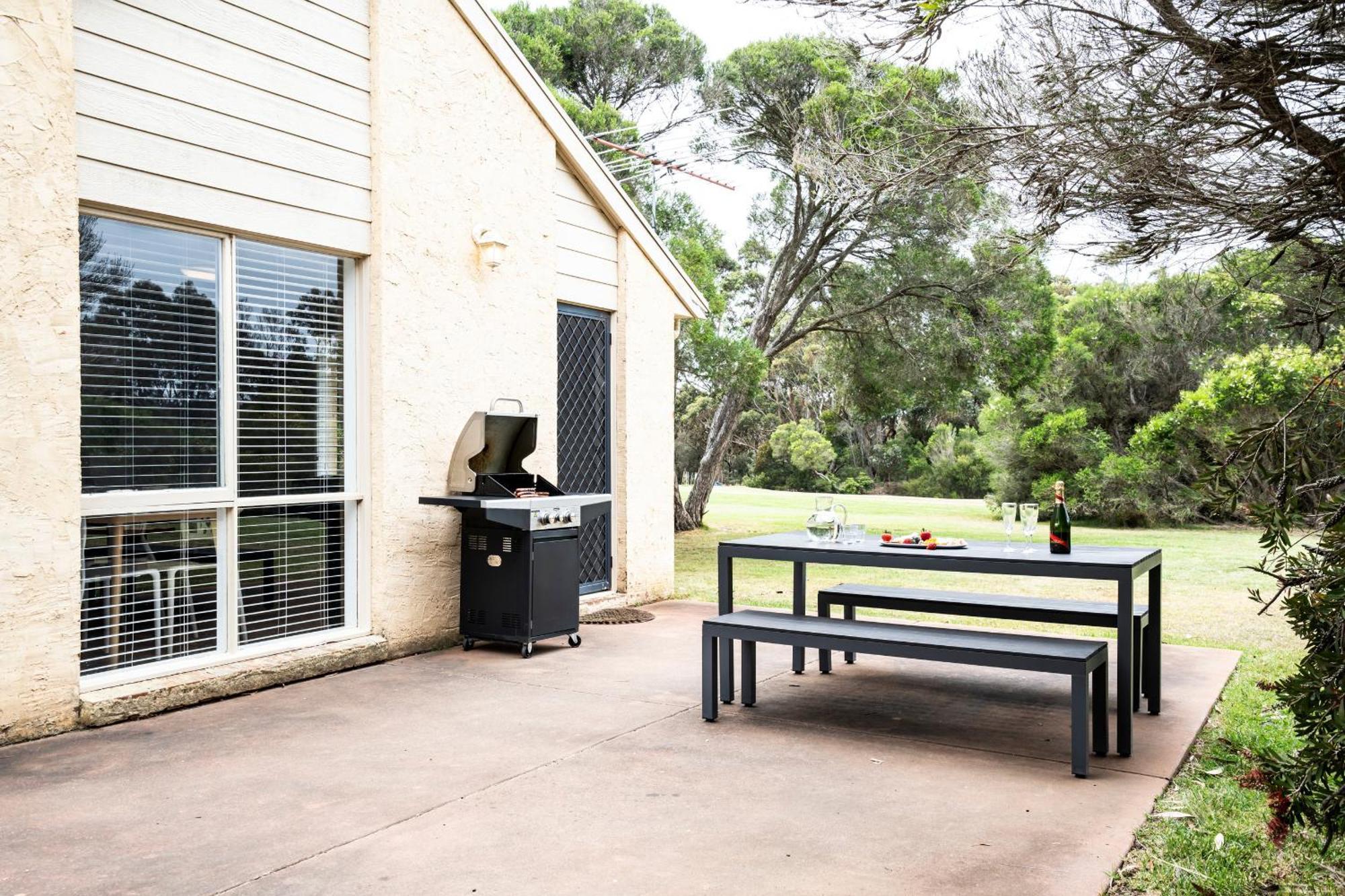 Bells Beach Cottages Bellbrae Extérieur photo