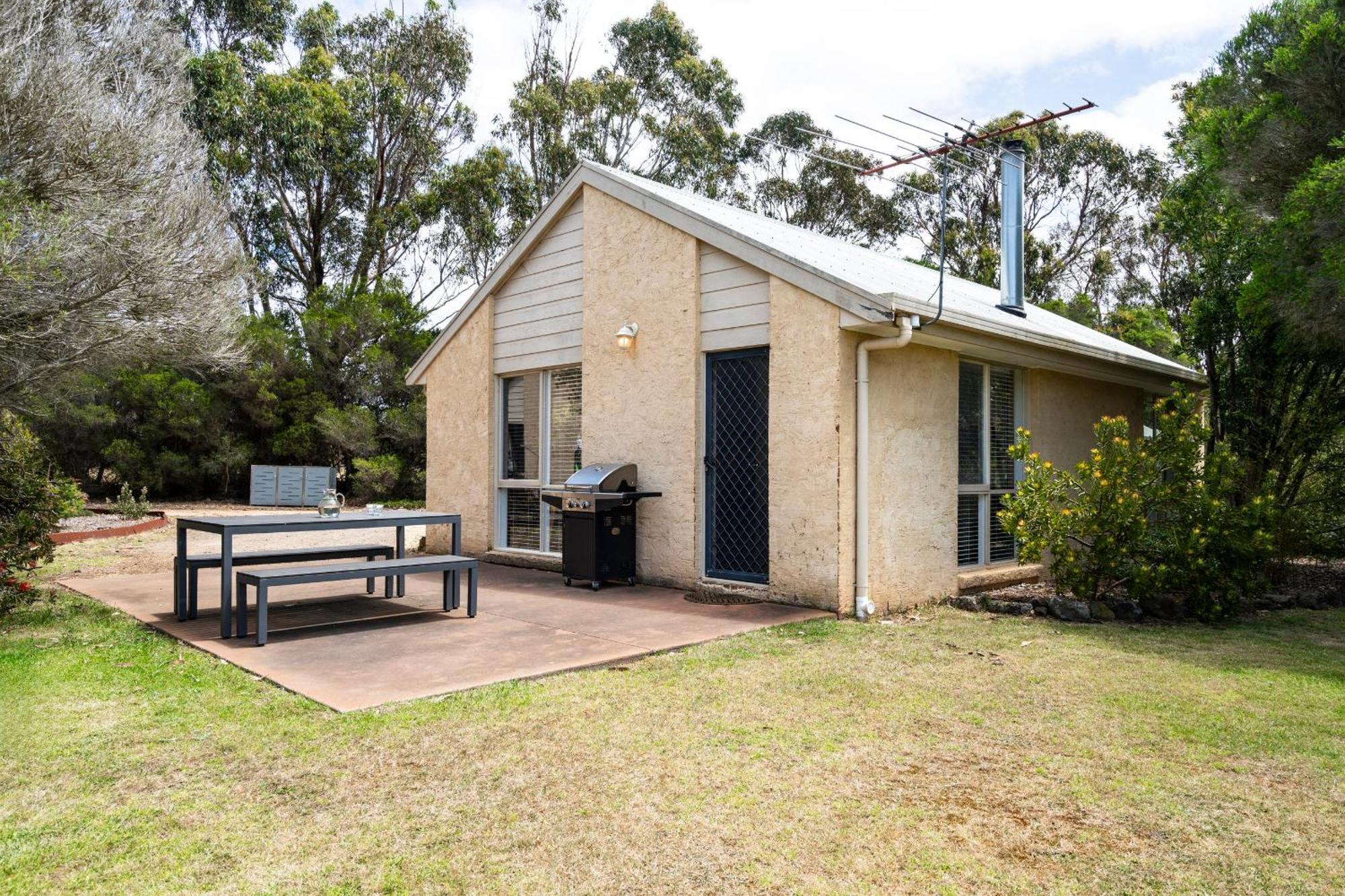 Bells Beach Cottages Bellbrae Extérieur photo